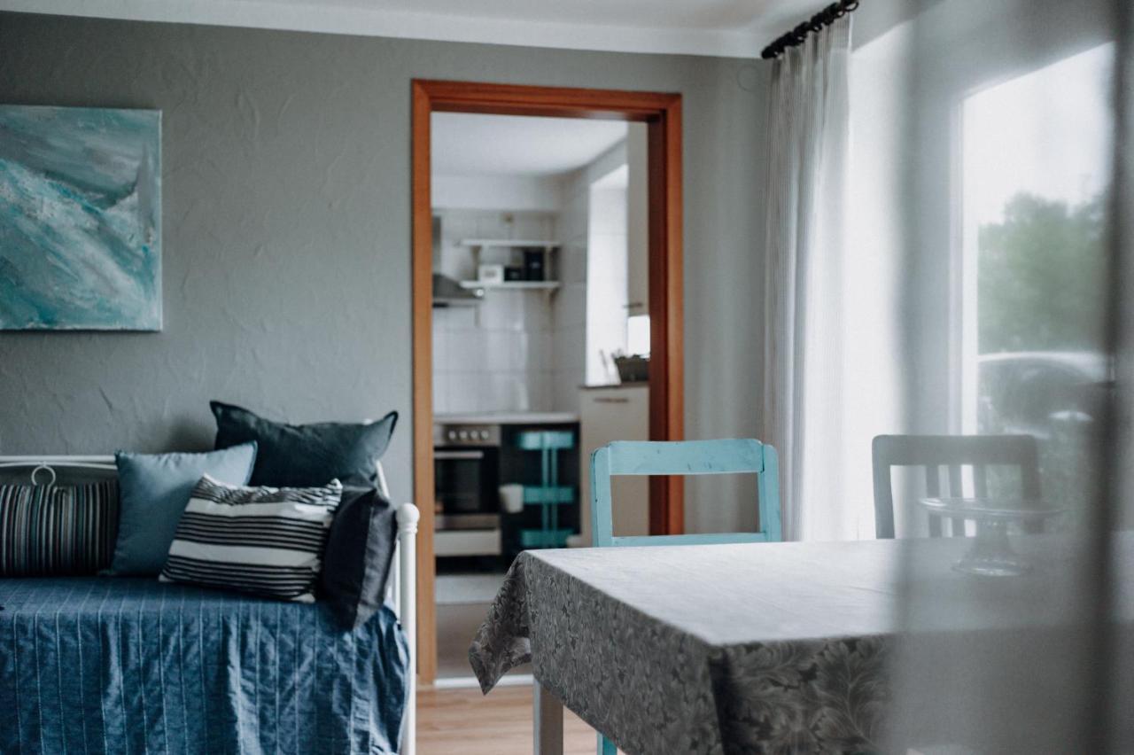 Ferienwohnung Am Sonnenberg 高莱茵河畔布辛根 外观 照片